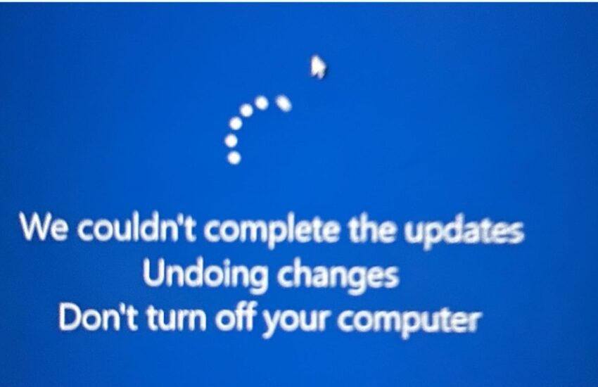 Windows Displays “We Couldn't Complete the Updates.” How to Fix It